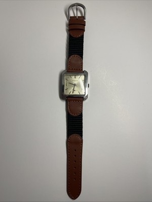 Doxa Watch Swiss Handwinding Antimagnetic Small Seconds Unisex