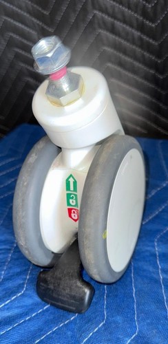 GE Voluson E6 front casters GE PN#KTZ30391122  Caster front (lockable)