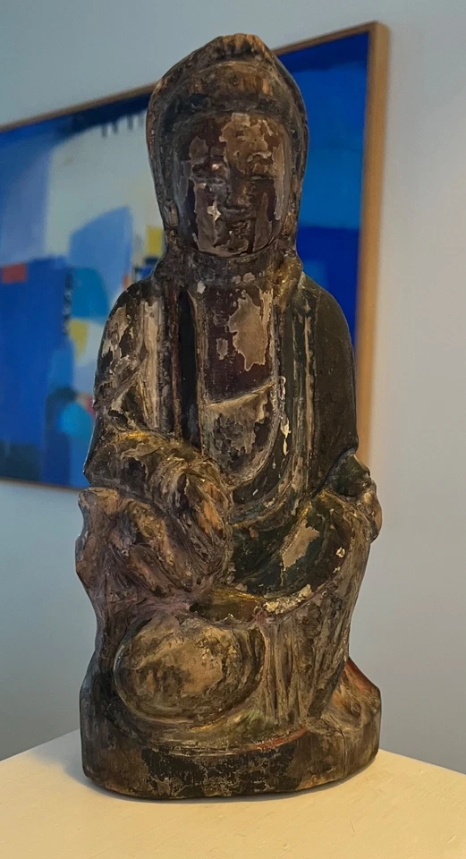 Hermoso bodhisattva chino antiguo tallado a mano de madera Guanyin Royal Ease Foto 2 de 4