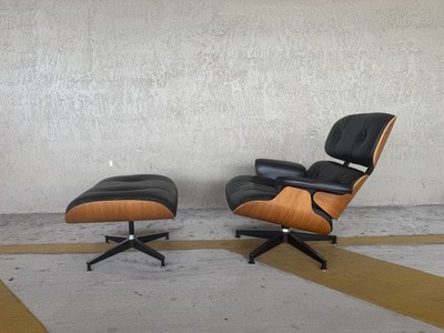 Herman Miller Eames Lounge Chair And Ottoman - Walnut