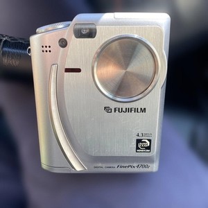 Fujifilm Finepix 4700z | eBay
