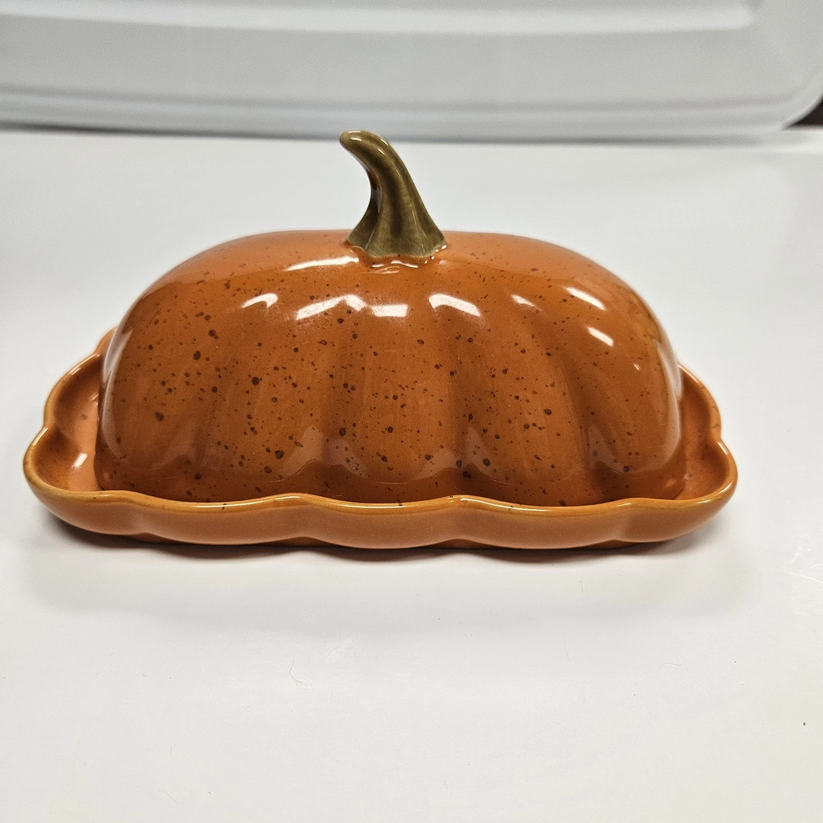 ARTISAN COLLECTION 10 STRAWBERRY STREET ORANGE PUMPKIN BUTTER DISH
Opens in a new window or tab