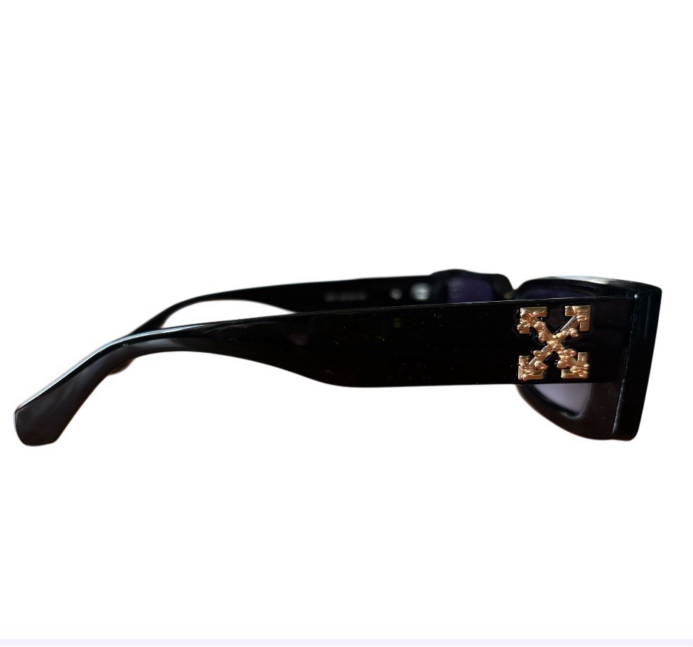 Off White c/o The Sun Rectangular Sunglasses Blac… - image 2