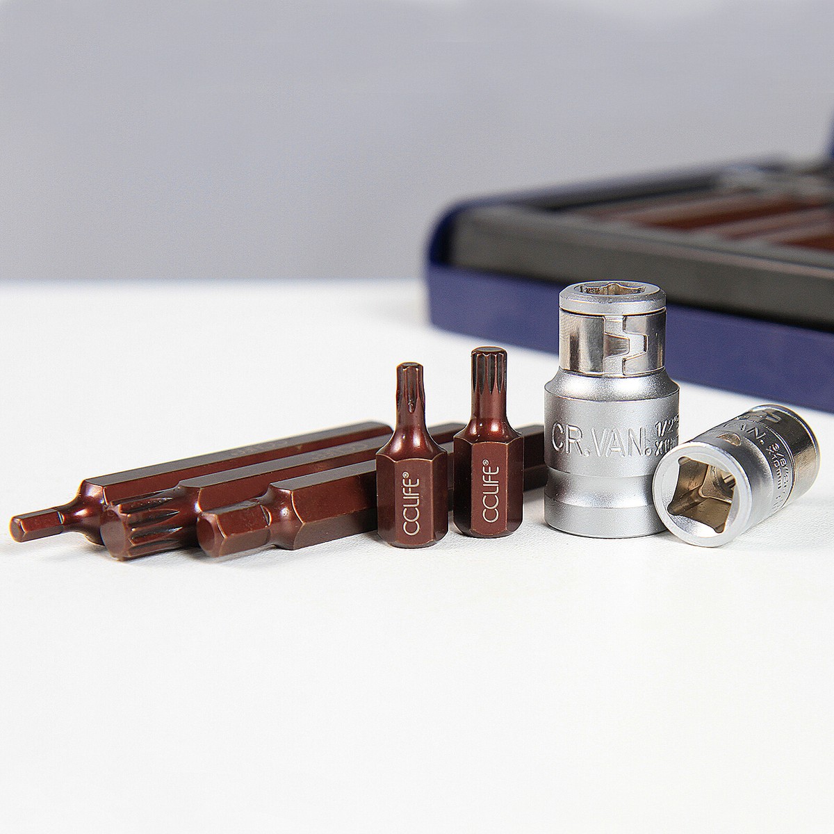 32-teiliges Torx-Bitset Mit 1/2" Antrieb – Innen-Vielzahn Steckschlüssel In Verschiedenen Längen | Inkl. Kunststoffkoffer