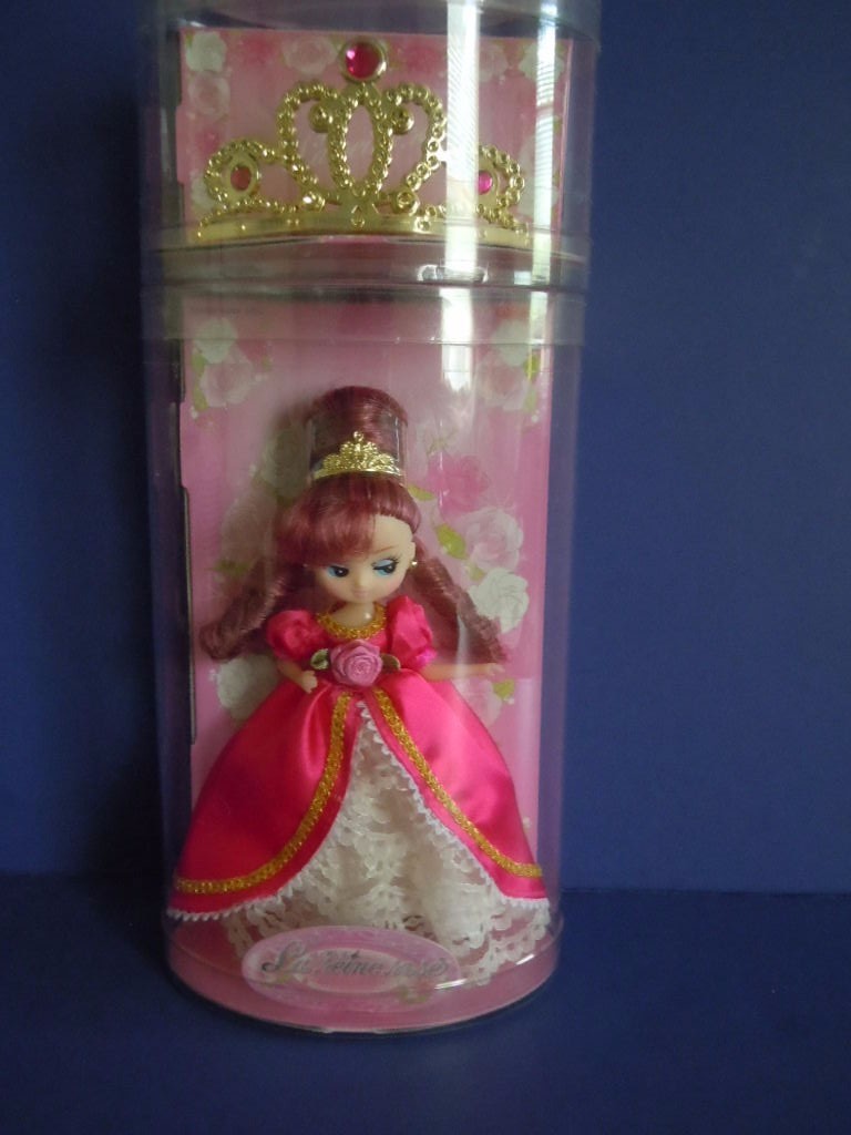 RARE TAKARA ROSE GEMS DOLL LA REINE ROSE 