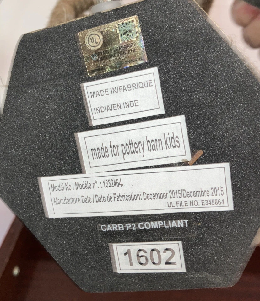 Candeeiro de mesa pequeno Pottery Barn Fisherman tema corda náutica, funciona sem sombra - Imagem 4 de 4