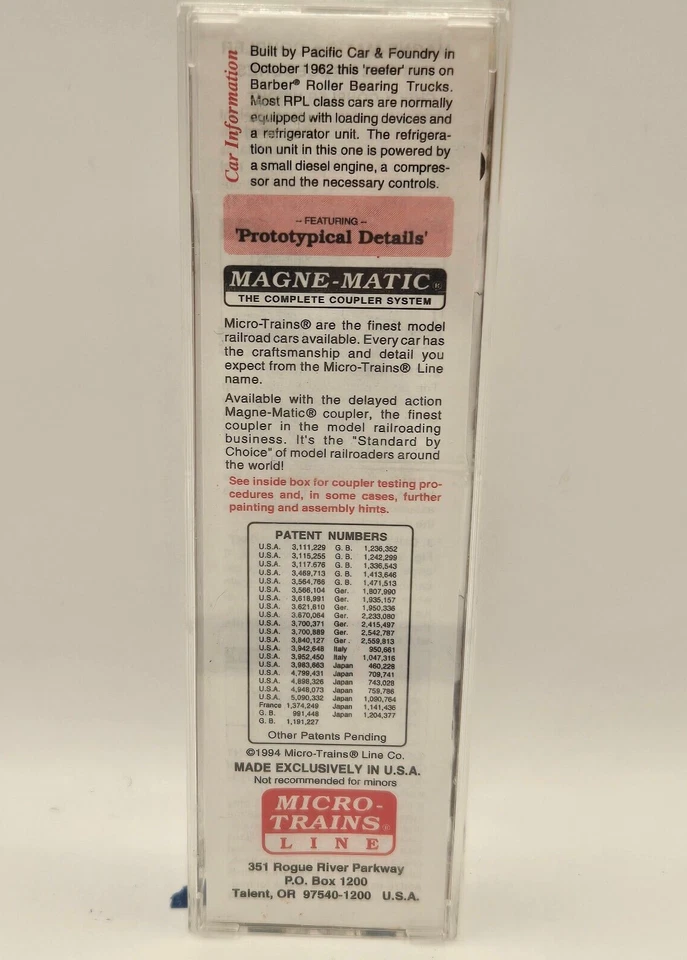 Micro TrainsN Scale 51' Mechanical Reefer American Refrigerator RMDX # 353 69050 - Image 2 of 4