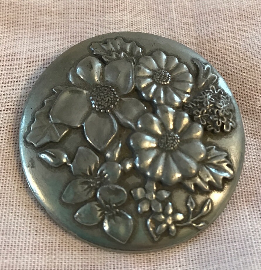 Picture 1 of 4
