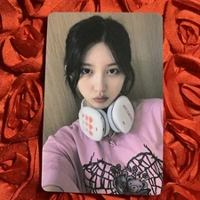 GAEUL IVE WAY Edition Kpop Girl Photo Card HEADPHONES PINK