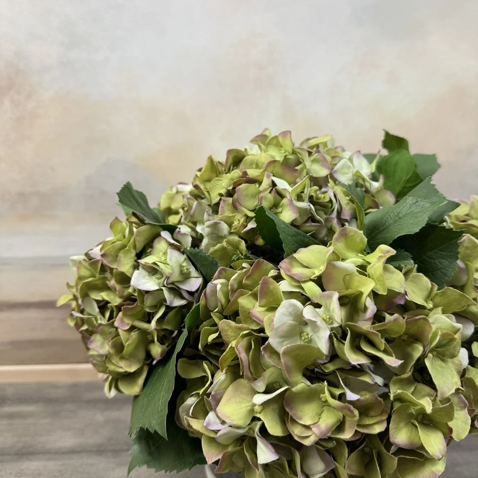 Florero Pottery Barn imitación verde hortensia en vidrio transparente arreglo floral nuevo sin caja Foto 2 de 4