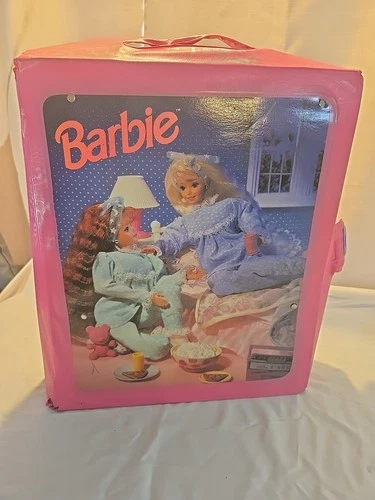 Vintage Barbie Bedtime Carrying Case For Fashion Dolls With Folding Bedroom