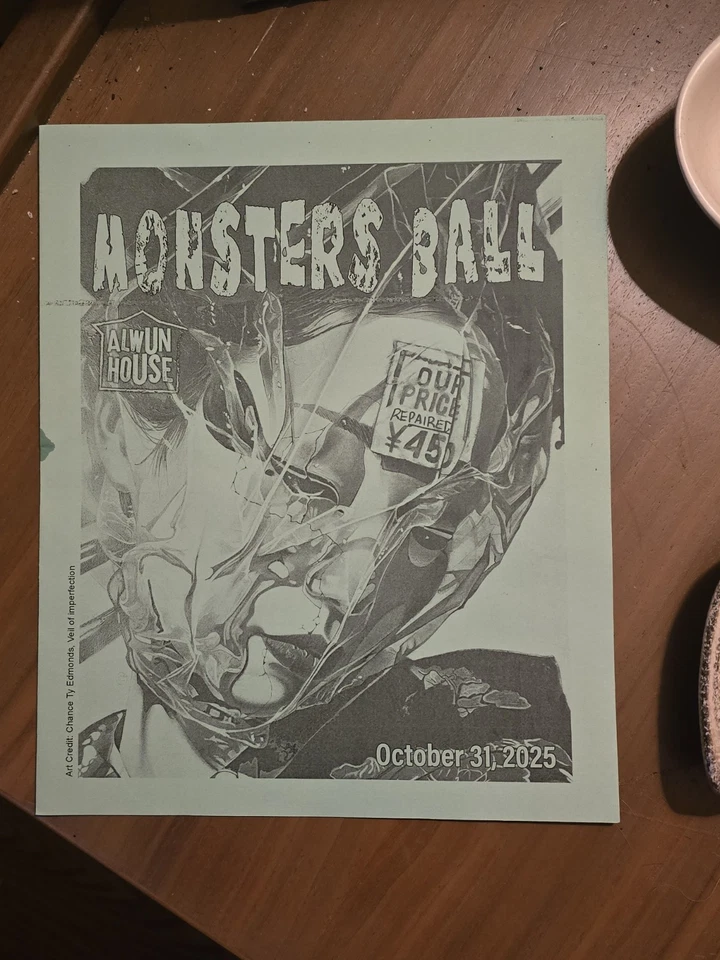 “Velo de imperfección” – Obra de arte original galardonada de grafito Foto 4 de 4