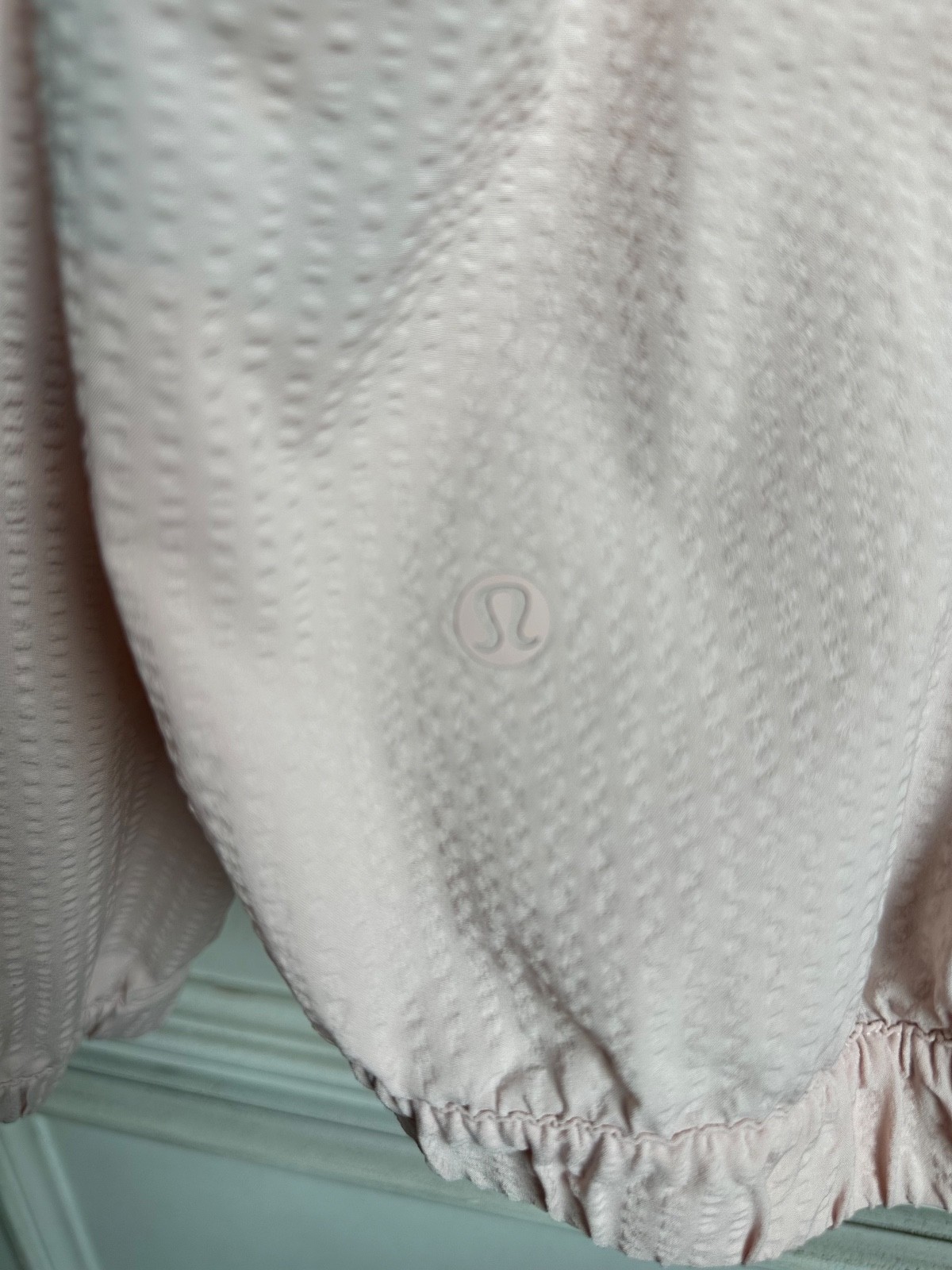 Lululemon Pack Light Pullover Jacket Pink Size 2.… - image 5