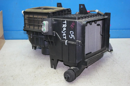 Hyundai Trajet Bj.05 Gebläsemotor Lüftermotor Klimaverdampfer mit Gehäuse vorne