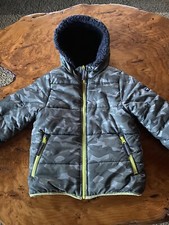 Oshkosh B  gosh Camouflage Winter Coat Youth Size 4-5 Free Shipping