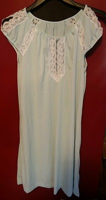 005 Vintage Gossard Artemis Size Small Light blue 5059 Night Gown Short Lace