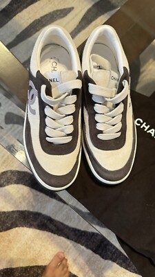 CHANEL 2023 Interlocking CC Logo Sneakers Size 40.5 Gray CHANEL 2023 Interlocking CC Logo Sneakers Size 40.5 Gray