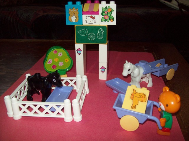 stickle bricks farm set