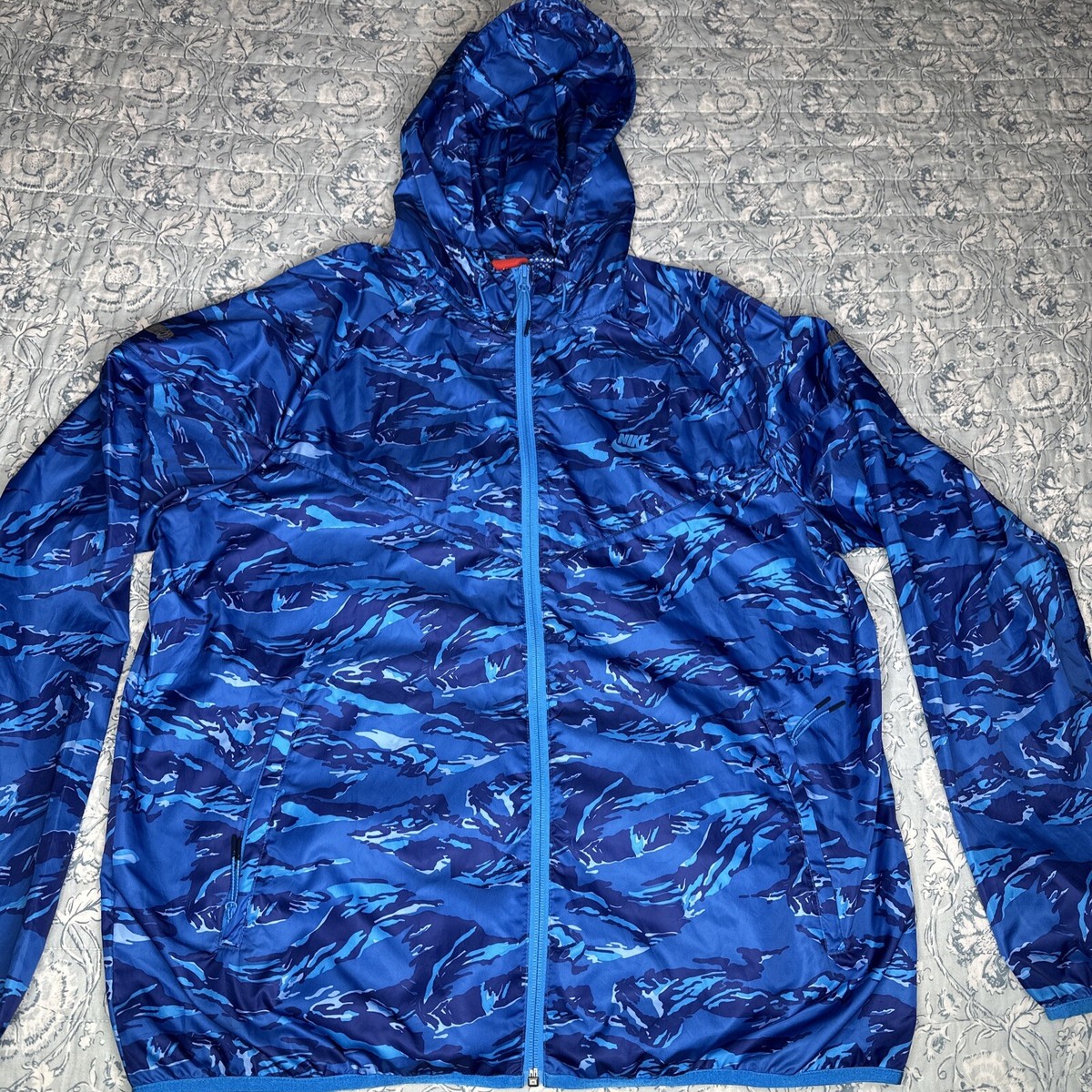 Nike Repel Windrunner Hooded Packable Full Zip Camo Blue Running