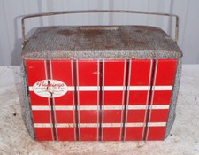 Vintage 1950s Flamingo Insulated Metal Ice Chest