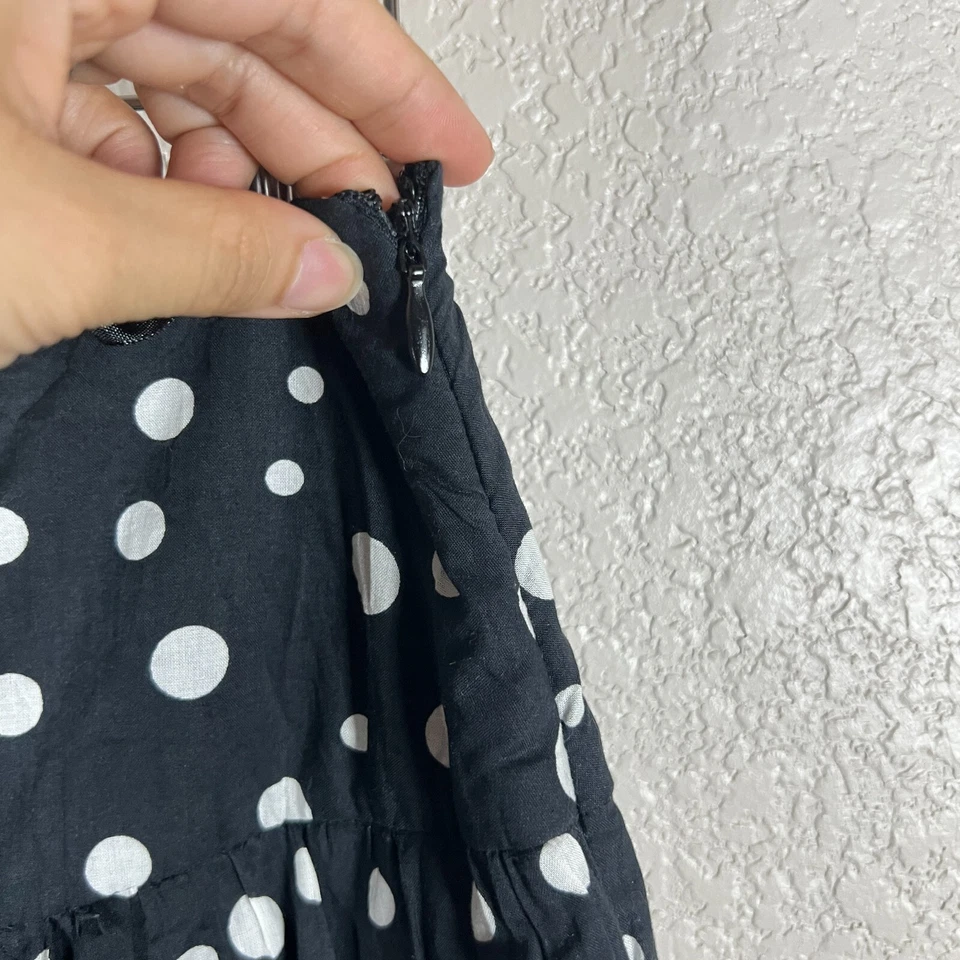 Falda oscilante INC International Concepts para mujer talla 8 acampanada negra blanca a lunares Foto 2 de 4