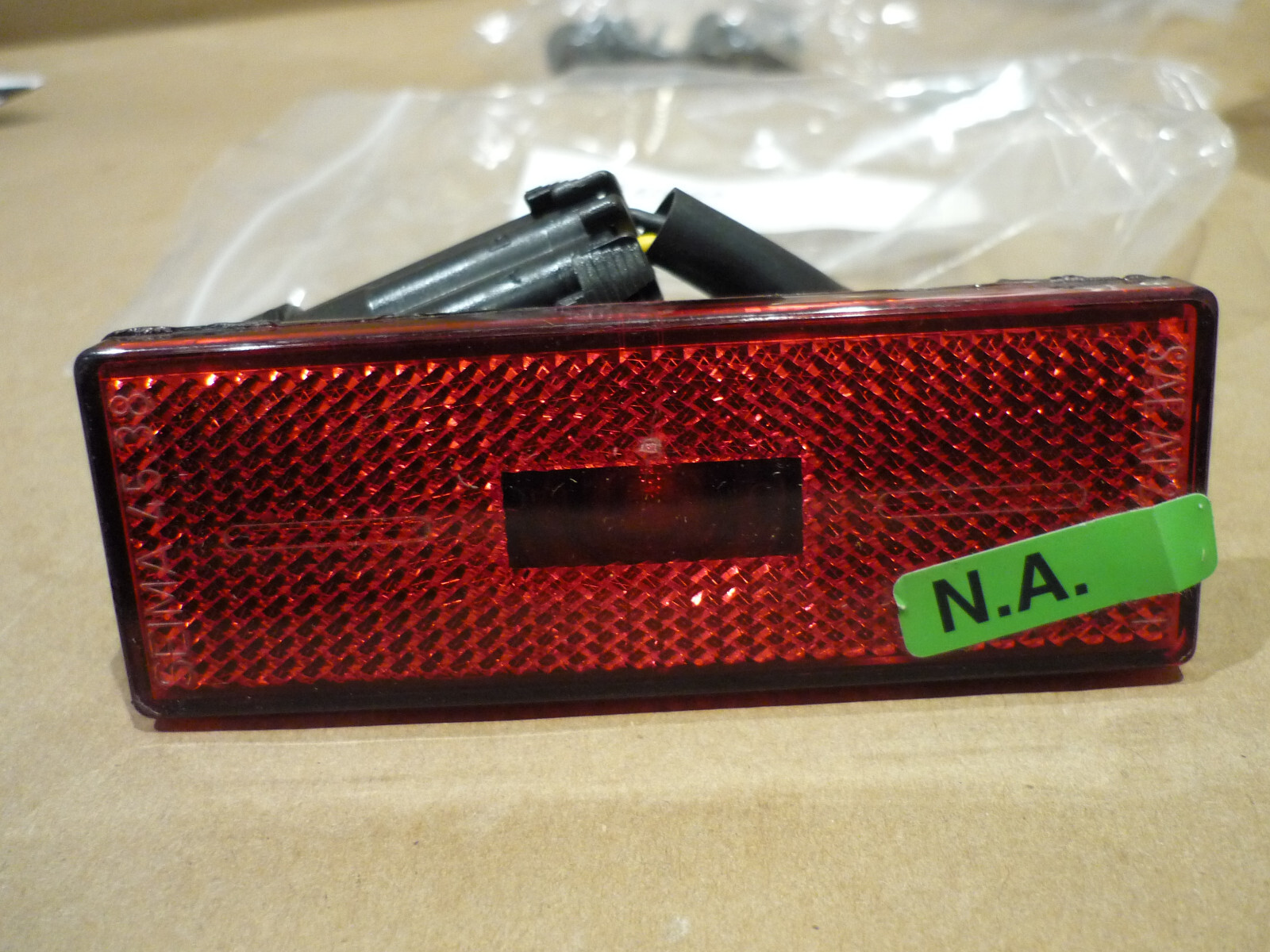 Ferrari 348,355,360,456,512,550,575 - Rear Side Marker Light (NEW) -P/N 140594