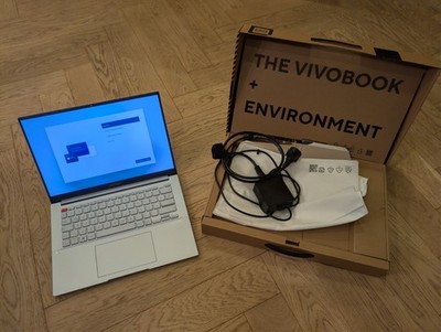 Asus VivoBook S 14X S5402Z  14.5-inch 2.8K 120 Hz i7 12700H OLED laptop