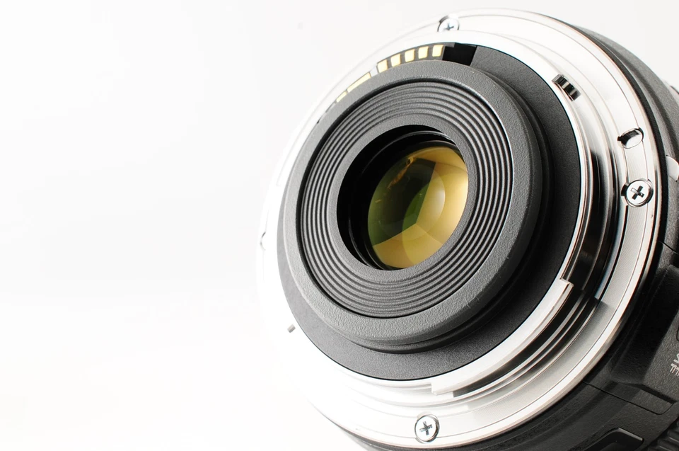 [MINT] Canon EF-S 10-22mm F/3.5-4.5 USM AF Wide Angle Zoom Lens EF Mount JAPAN - Image 4 of 4