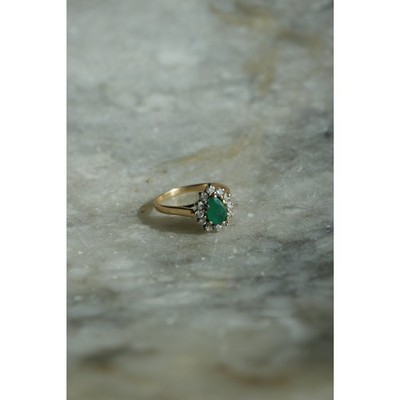 14K SMARAGD & DIAMANT RING
