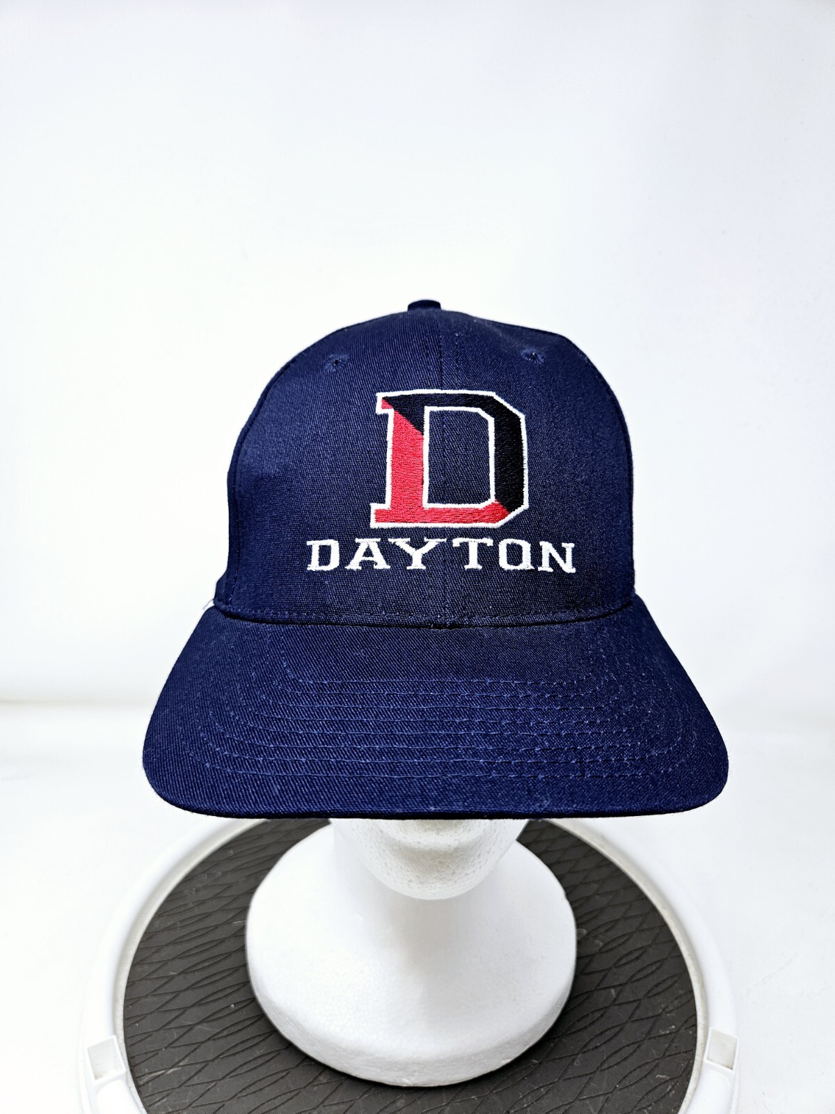 VTG 90s Dayton Flyers Blue NCAA Snapback Cap USA Made for Men