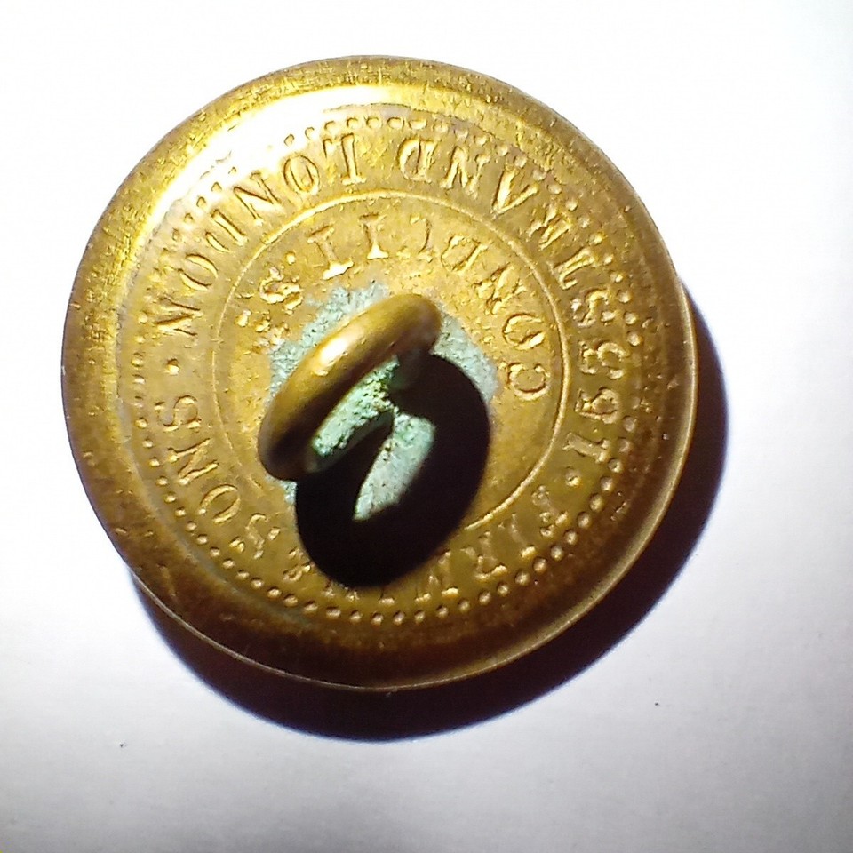 EARLY ANTIQUE VINTAGE GILT BRASS NORFOLK & SUFFOLK YACHT CLUB BUTTON by