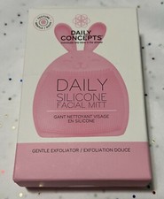Daily Concepts Daily Silicone Facial Mitt in Pink - New in Box