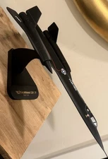 USAF Lockheed SR-71 Blackbird Desk Display Model Supersonic Mastercraft 1/72 +++