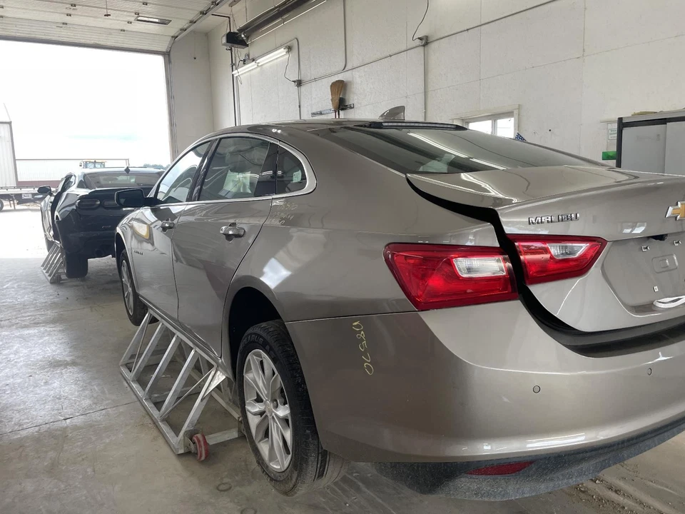 Used Fuse Box Engine fits: 2023 Chevrolet Malibu ID 42830287 Grade A - Image 2 of 4