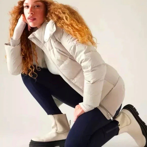 Athleta Downtown Jacket II Women's Petite Medium Beige Down Puffer NEW with Tags