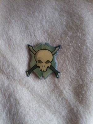 Halo Legendary Loot Crate Skull Axe Emblem Pin