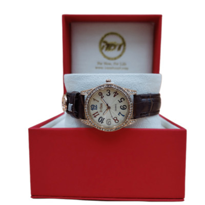 I-Tem Old-School I-TW165 Rhinestone Quart Watch: Vintage Elegance with a Spar...