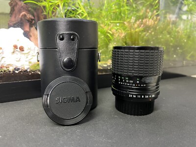 Sigma Zoom-Master 1:2.8-4 F=35-70mm Multi Coated lens W/ Carrying Case