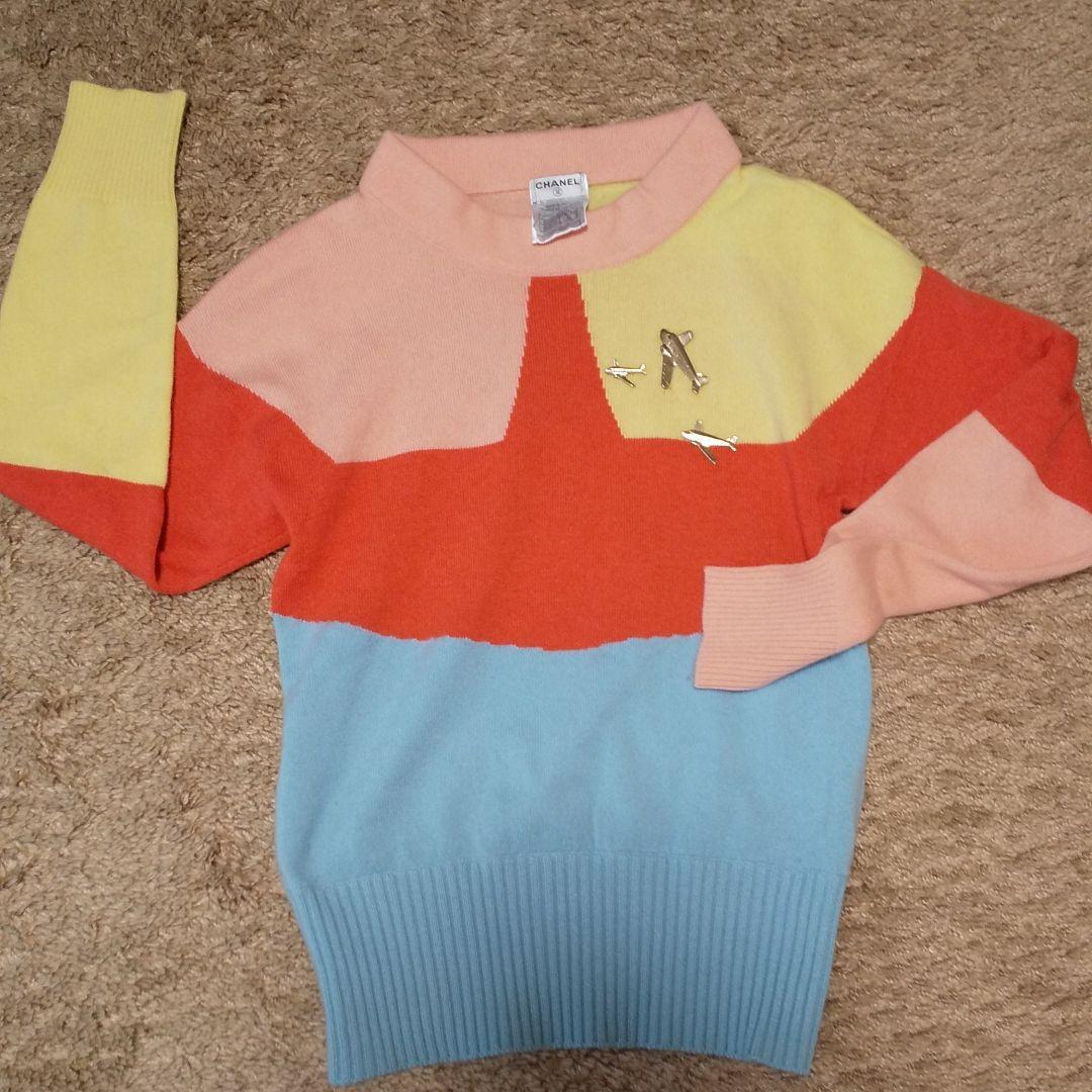 CHANEL Logo Airplane Plate Knit Sweater 