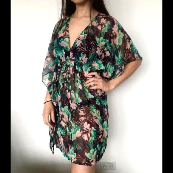H&m swimsuit top cover up