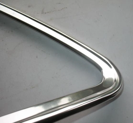 NOS 1976-1980 CHEVROLET MONZA NOTCHBACK COUPE LH QUARTER WINDOW MOLDING 1740343 - Image 4 of 4