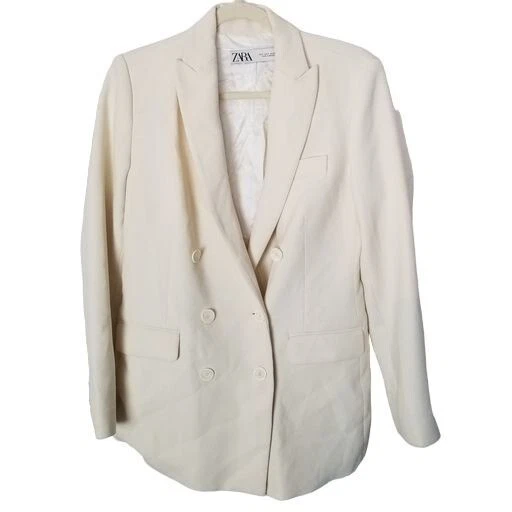 White blazer top no sleeves