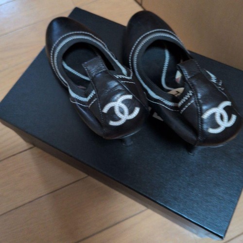 Escarpins CHANEL logo brodé noir femme taille EU34/US3,5 - Photo 2/12