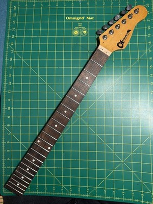 Charvel By Jackson So Cal Rosewood Maple Strt San Dimas 22 Fret neck Tuners