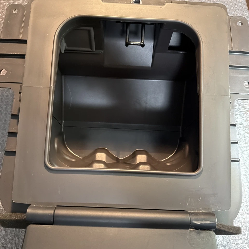 2007-2009 LEXUS LS600H LS460 REAR COOLER STORAGE BOX COMPARTMENT OEM - Image 4 of 4