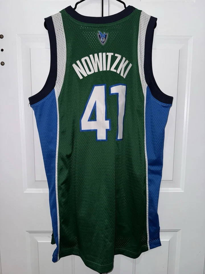 Camiseta Reebok NBA Dallas Mavericks Dirk Nowitzki Swingman XXL (Diseño P. Diddy) Foto 2 de 4