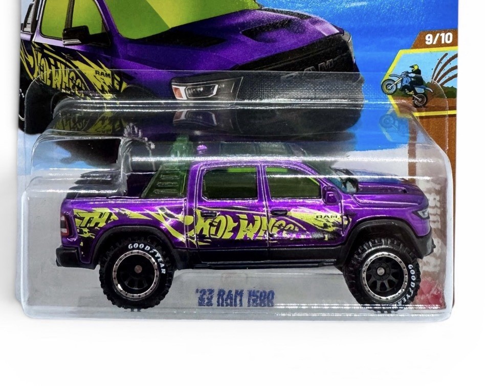 Hot Wheels 2026 Super Treasure Hunt 23' Dodge Ram 1500