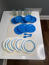 Vintage 1980s Fisher-Price fun with food dinner set  2107 preowned