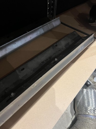NISSAN SKYLINE R32 GTR N1 SIDE SKIRTS COMPLETE SET RB26DETT RB 2.6L GTR BNR32 - Picture 11 of 12