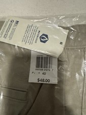 Dockers Perfect Short Classic Fit - Khaki - Size 40